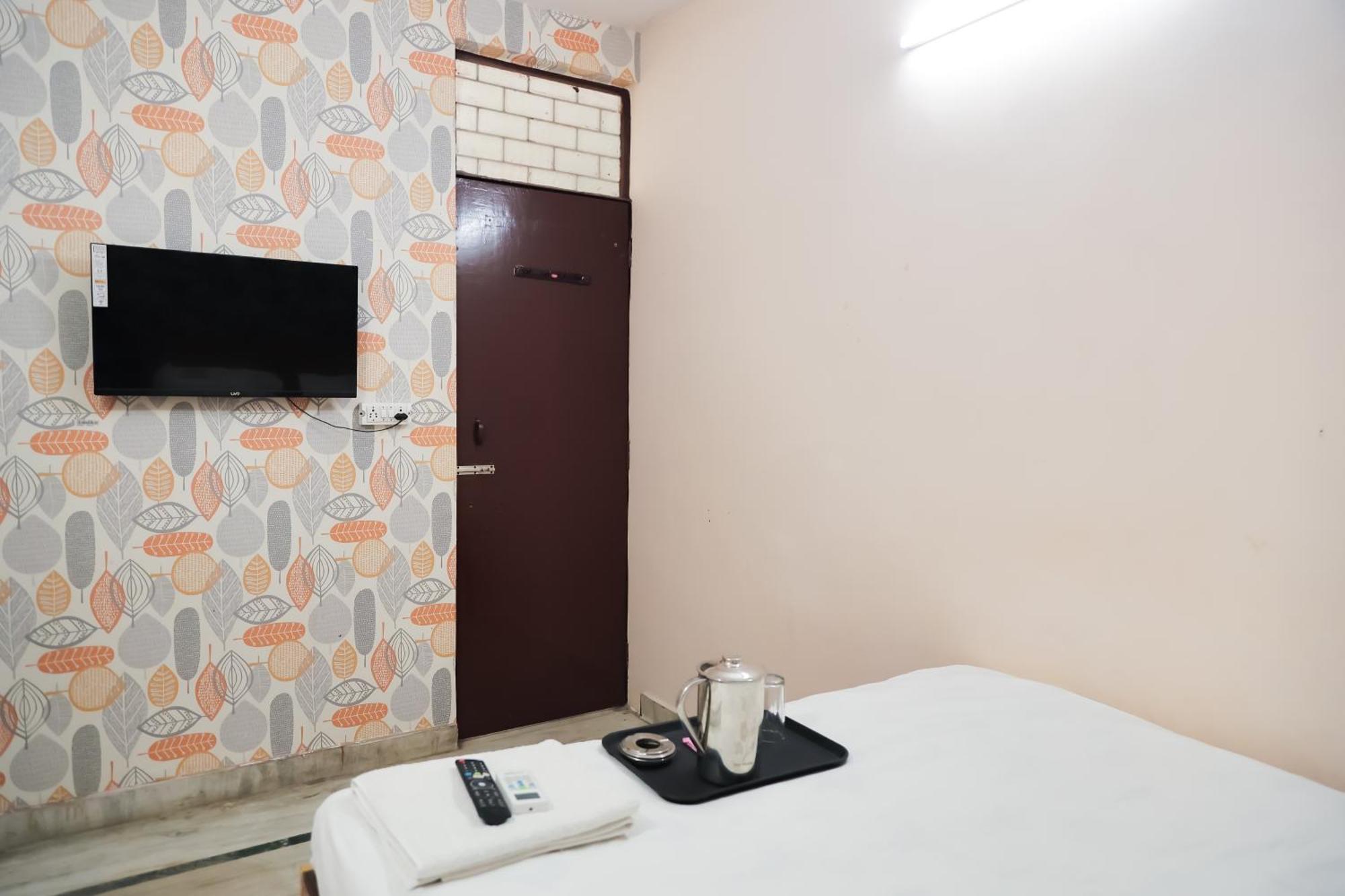Mannat Stay Hotel - Laxmi Nagar New Delhi Exterior photo
